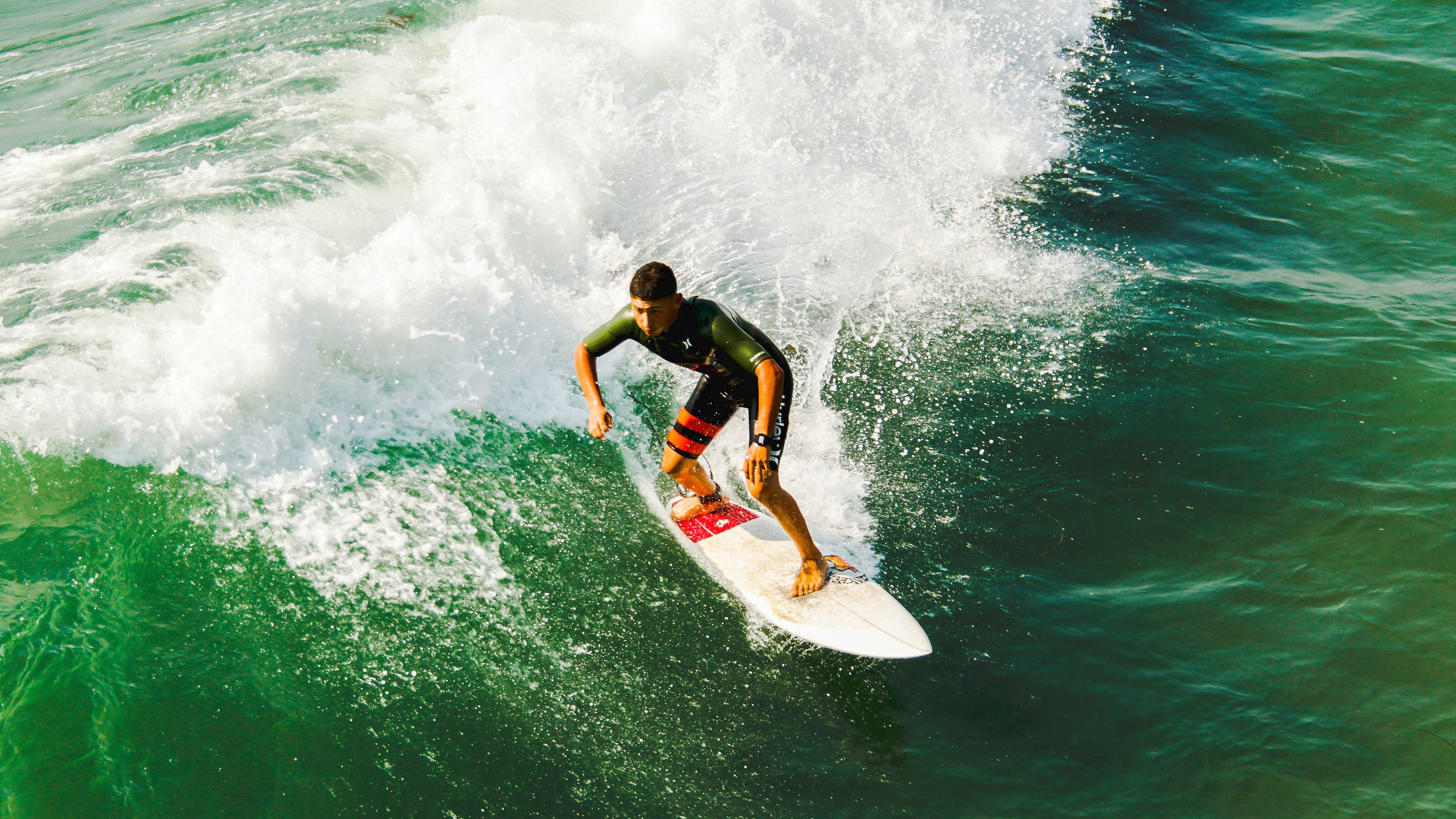 开云体育官网-年度焦点之战之夜，托尼全程高能输出，铸就传奇瞬间