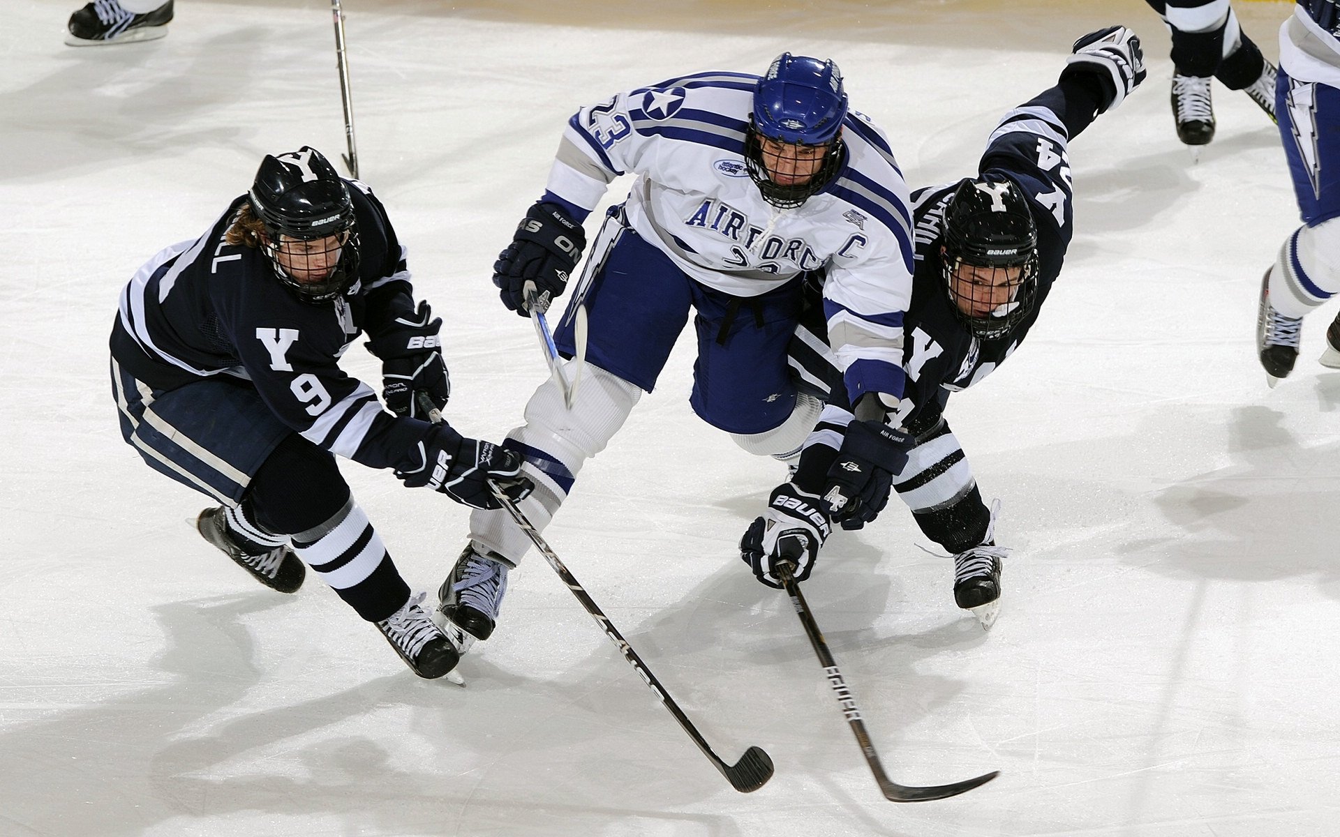 开云体育中国官网-奥运周期关键战焦点战，芬兰速胜沙特背后的战术革命